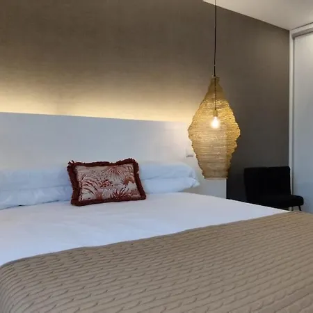 Elegant Marina Apartment